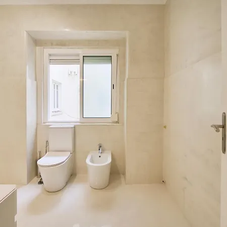 Casa de hóspedes Bright Double Saldanha, 1min Metro