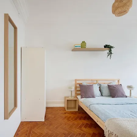 Bright Double Saldanha, 1min Metro Casa de hóspedes Lisboa