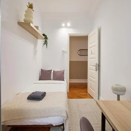 Bright Double Saldanha, 1min Metro Casa de hóspedes Lisboa