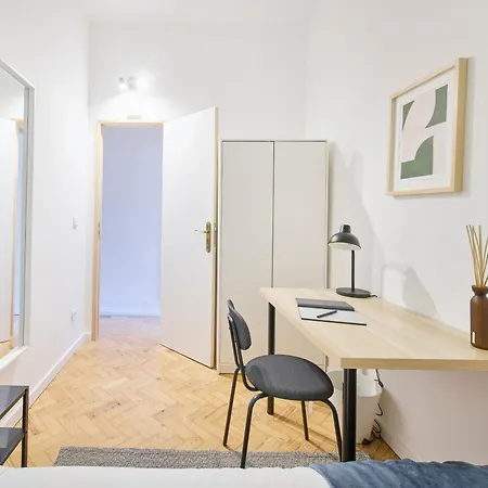 Casa de hóspedes Bright Double Saldanha, 1min Metro *